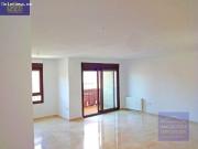 EXCELENTE UBICACION EN ZONA CENTRO CON COCHERA