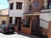 Excelente villa de 5 dormitorios en venta en Alomartes...