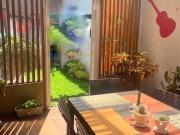 Excelente villa en venta, de una planta, sector Coliseo...