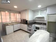 EXCELENTE VIVIENDA CON GARAJE Y TRASTERO, AMPLIA DE 4...