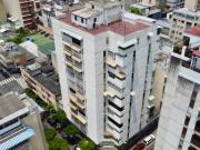 Excelente y amplio PH en el corazón de Chacao 188 m2