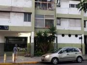Excelente y luminoso 2 ambientes al frente con balcón...