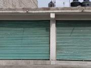 Excelentes Locales comerciales en Av principal