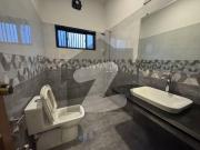 Excellent house ideal location 6 bedroom double kitchen... Excellent house ideal location 6 bedroom double kitchen...