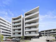 Excellent Investment or Vibrant Living in Jackson Green...