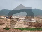 Excellent Location 10 Marla 2 Years Installment Plan...