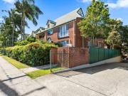 Excellent location in the heart of Southport!