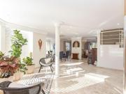 Excepcional Casa com 4 Suítes à venda, 700 m² por R$...