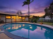 Exceptional Coastal Living on a Generous 905m² Block