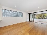 Exceptional Executive Apartment With Leafy Outlook