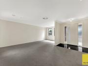 Exceptional Family Living in TRUGANINA Location!