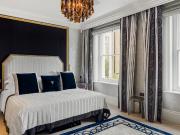 Exceptionally renovated semi detached family home in...