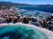 Exceptionnel local commercial murs sur le port de Bandol