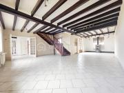 EXCEPTIONNELLE: Charme, espace et fort potentiel 4...