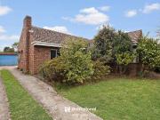 Exciting Opportunity Just 200m from the Heart of Mount...
