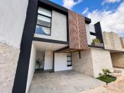 EXCLISIVA CASA EN VENTA ZONA COUNTRY CLUB PRECIO ESPECIAL