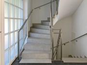 Exclu­si­ves Rei­hen­haus mit herr­li­chem Aus­blick