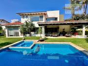 Exclusiva casa con Jard?n, Terraza, Alberca y Amenidades...