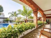 Exclusiva casa con uso de suelo comercial en Jardines de...