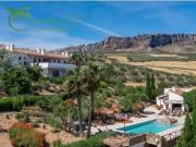 Exclusiva casa de 1404 m2 en venta Villanueva de la...