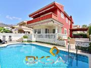 Exclusiva casa de 361 m2 en venta Benicásim, España