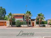 Casa de 355 m2 en venta Cartagena, Murcia