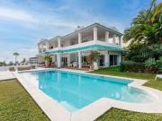 Exclusiva casa de 375 m2 en venta Benahavís, España