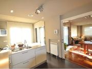 Exclusiva Casa de 3 Plantas con Vistas al Mar en...