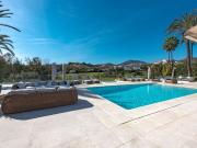 Exclusiva casa de 650 m2 en venta Nueva Andalucia, España