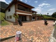 Casa de campo de alto standing de 4 dormitorios en...