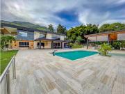 Exclusiva casa de campo en venta Copacabana,...