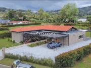 Exclusiva casa de campo en venta La Ceja, Departamento...