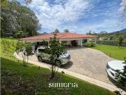 Exclusiva casa de campo en venta La Ceja, Departamento...