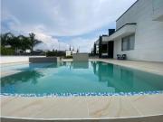 Casa de campo de alto standing de 5 dormitorios en venta...