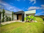 Exclusiva casa de campo en venta Retiro, Departamento de...
