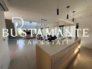 Exclusiva Casa de Diseño con Piscina y Quincho en Lagos...