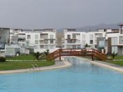 ¡Exclusiva Casa De Playa En Venta En Asia – Condominio...