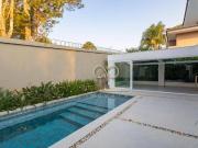 Exclusiva Casa em Condomínio em Santa Felicidade!