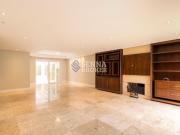 Exclusiva Casa em Condomínio em Santa Felicidade a venda