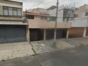 EXCLUSIVA CASA EN COLONIA DEL VALLE SUR EXCELENTE...