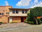 Exclusiva Casa en Condominio Familiar en Residencial...