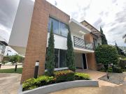 Exclusiva casa en el condominio Buque