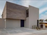 EXCLUSIVA CASA EN RENTA ? LOMAS DEL CAMPANARIO NORTE