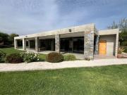 Exclusiva Casa en Venta 4 D + 4 B + 10 Est