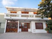 EXCLUSIVA CASA EN VENTA CON QUINCHO Y PILETA