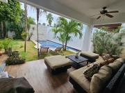 ¡EXCLUSIVA CASA EN VENTA EN RESIDENCIAL CUMBRES! | 4 REC