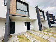 EXCLUSIVA CASA EN VENTA NUEVA EN PRIVADA A 40min CDMX...