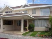 Exclusiva Casa Moderna en Conjunto Privado – Santa Inés,...