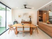 Exclusiva Casa MUY cercana a la playa en Privada de Sólo...