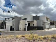EXCLUSIVA CASA NUEVA EN VISTAS DE LAS LOMAS
